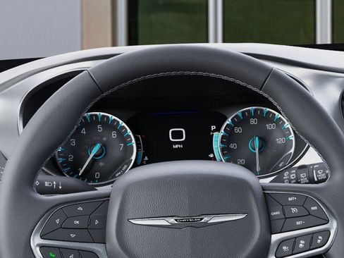 New 2026 Chrysler Pacifica Select FWD image 17