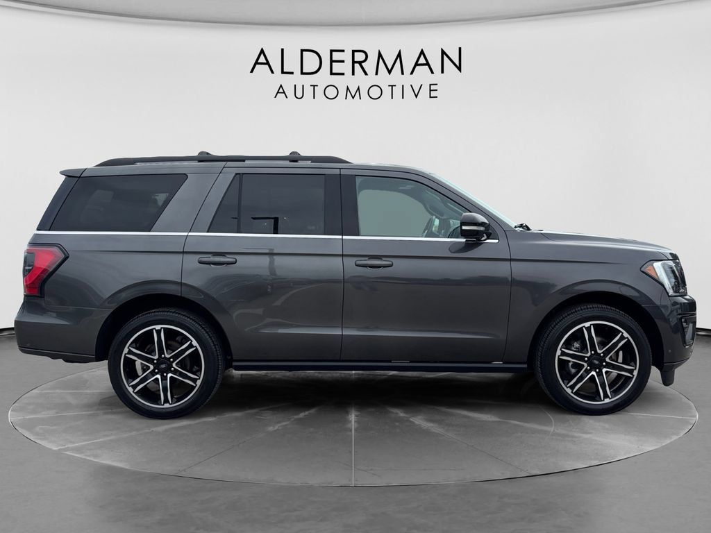 Used 2021 Ford Expedition Limited AWD/4WD image 6