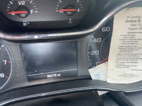 Used 2017 Chevrolet Cruze LS image 5