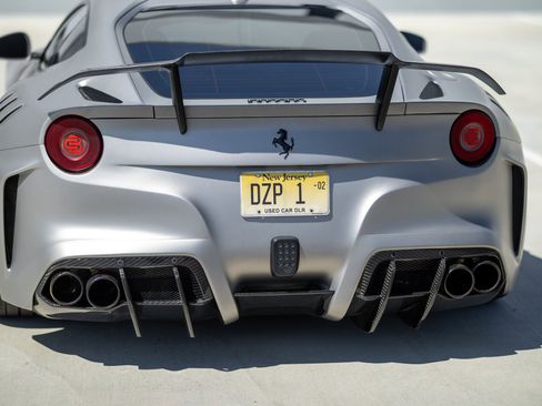 Used 2016 Ferrari F12 Berlinetta image 26