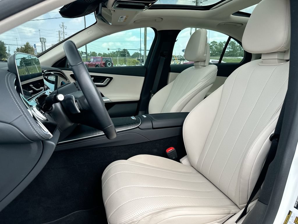 Used 2025 Mercedes-Benz E 350 Sedan image 8