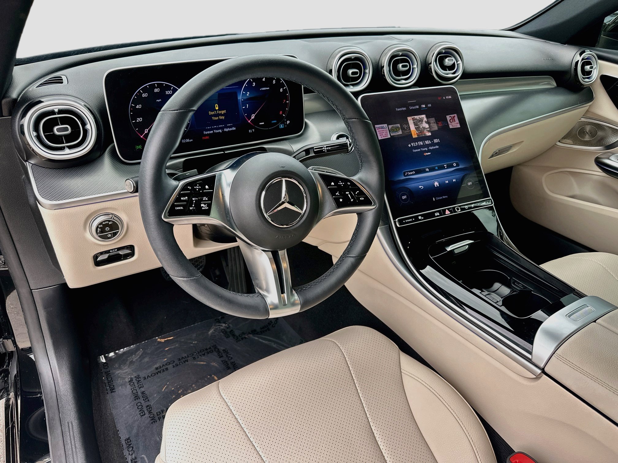 Used 2024 Mercedes-Benz CLE 300 4MATIC Coupe image 9