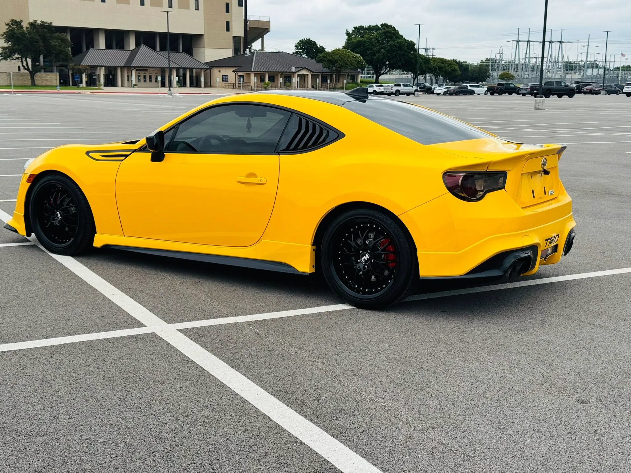 Used 2015 Scion FR-S Release Series 1.0 RWD image 5