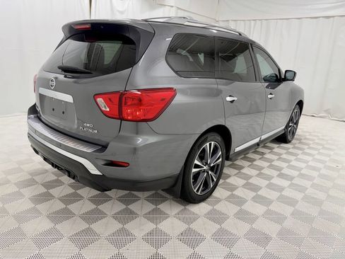 Used 2017 Nissan Pathfinder Platinum image 9