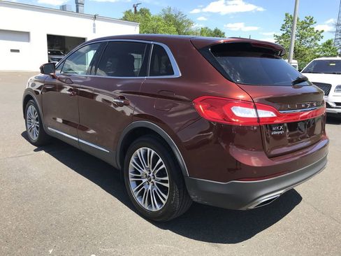 Used 2016 Lincoln MKX Reserve w/ Climate Package AWD/4WD image 3