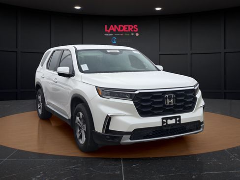 Used 2023 Honda Pilot EX-L image 3