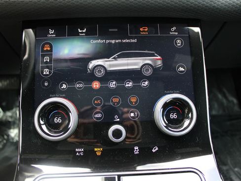 Used 2019 Land Rover Range Rover Velar S image 22