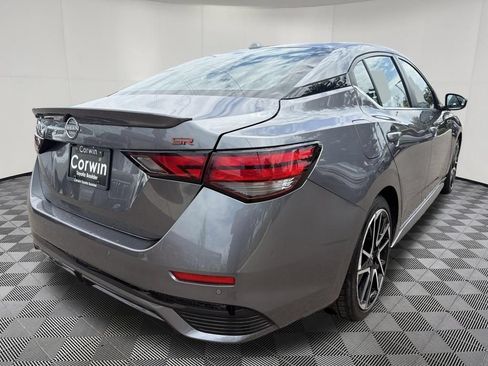 Used 2025 Nissan Sentra SR FWD image 8