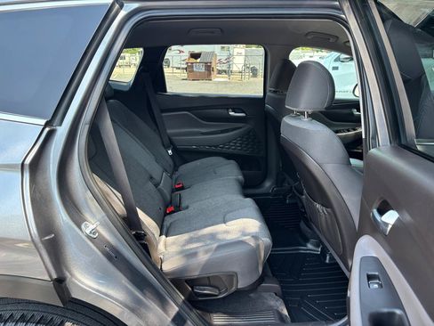 Used 2019 Hyundai Santa Fe SE AWD/4WD image 22
