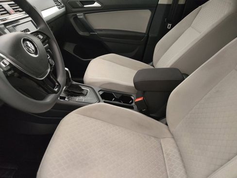 Used 2020 Volkswagen Tiguan S FWD image 17