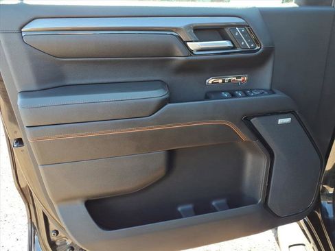 Used 2022 GMC Sierra 1500 AT4 w/ AT4 Premium Package image 12