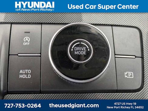 Used 2022 Hyundai Santa Fe SEL FWD image 25