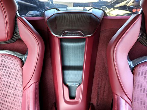 Used 2021 Chevrolet Corvette Stingray Premium Cpe w/ Z51 Performance Package image 32