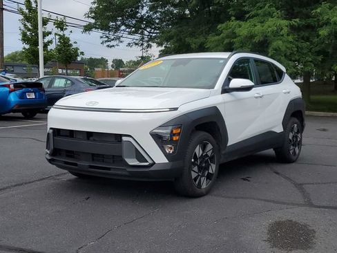 Used 2025 Hyundai Kona SEL AWD/4WD image 2
