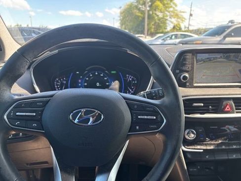 Used 2020 Hyundai Santa Fe SEL FWD image 15