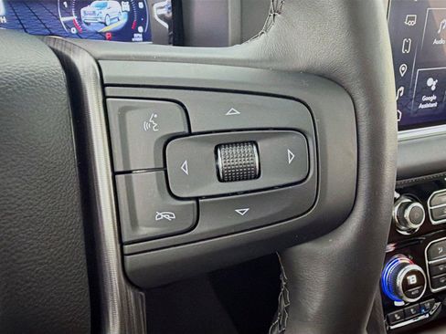 Used 2024 GMC Yukon Denali Ultimate AWD/4WD image 15