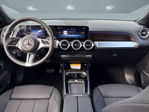 New 2026 Mercedes-Benz GLB 250 image 12