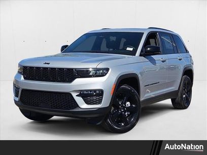 New 2025 Jeep Grand Cherokee Limited w/ Black Appearance Package