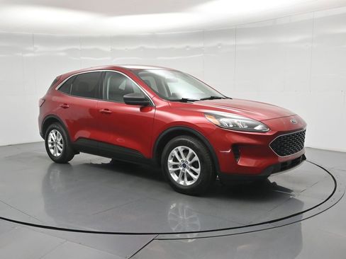 Used 2022 Ford Escape SE image 57
