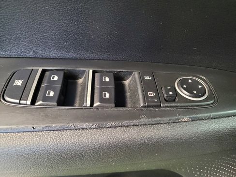 Used 2022 Kia Forte LXS image 27