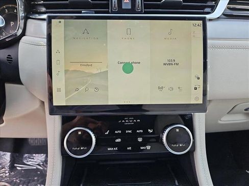 New 2026 Jaguar F-PACE R-Dynamic S image 21