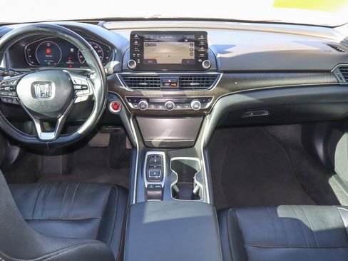 Used 2020 Honda Accord Touring image 10