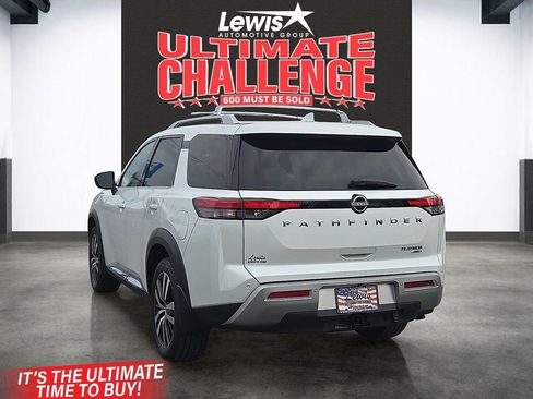 Used 2025 Nissan Pathfinder Platinum image 3