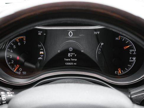 Used 2017 Jeep Grand Cherokee Summit w/ Platinum Series Group image 21