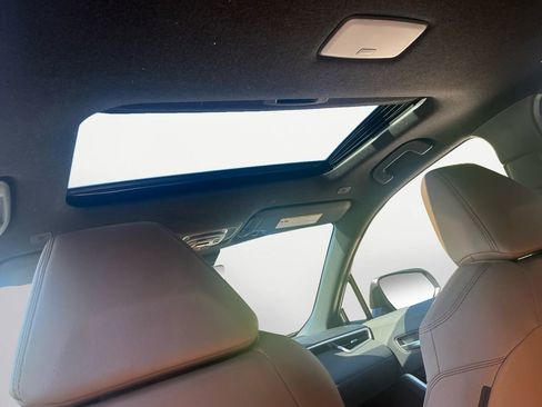 New 2026 Toyota Corolla Cross XLE image 19