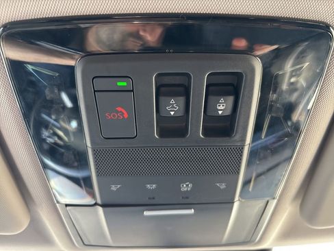 Used 2025 Mitsubishi Outlander SE FWD image 23