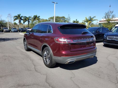 Certified 2022 Lincoln Nautilus FWD w/ Premium Package image 3