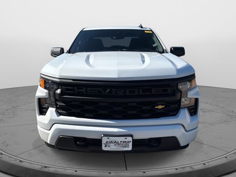 Certified 2024 Chevrolet Silverado 1500 Custom image 3