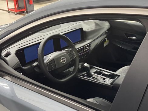 New 2026 Nissan Sentra SV w/ SV Convenience Package FWD image 24
