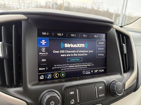 Used 2022 GMC Terrain Denali image 19