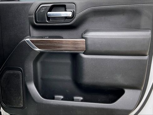 Used 2022 Chevrolet Silverado 2500 LT w/ Convenience Package image 23