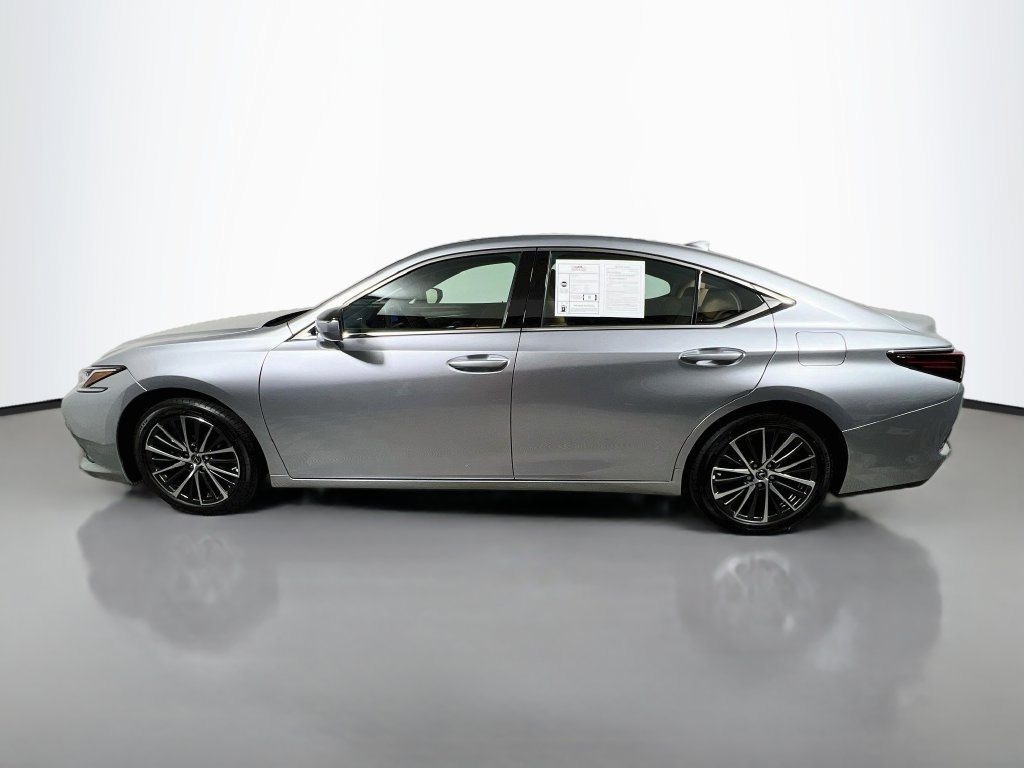 Used 2025 Lexus ES 350 w/ Premium Package FWD image 6