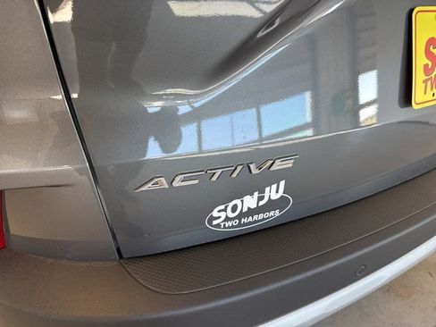 Used 2025 Ford Escape Active w/ Active Premium Tech Pack image 8