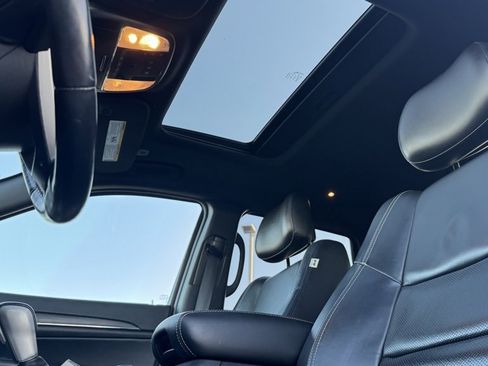 Used 2021 Jeep Grand Cherokee L Limited image 12