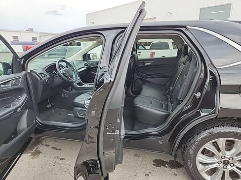 Used 2024 Ford Edge Titanium AWD/4WD image 11