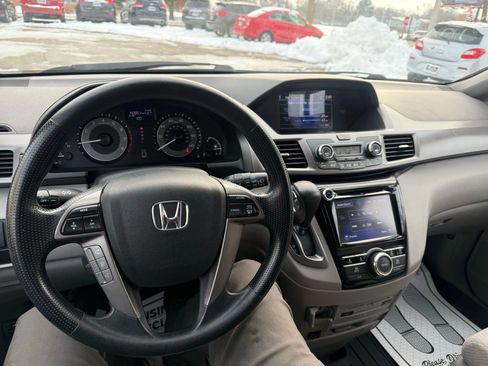 Used 2016 Honda Odyssey SE image 22