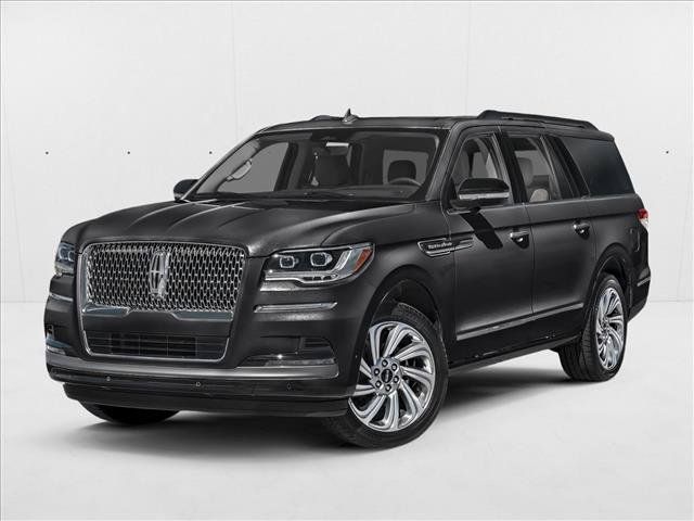 Used 2024 Lincoln Navigator L Reserve AWD/4WD image 1