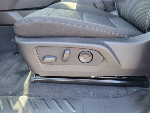 New 2025 GMC Canyon Elevation w/ Technology Package image 11