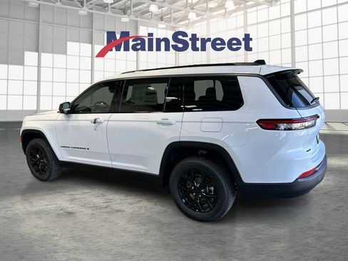 New 2026 Jeep Grand Cherokee L 4WD image 3