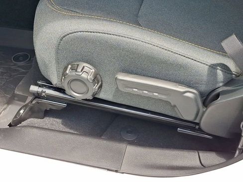 New 2025 Jeep Gladiator Sport image 20