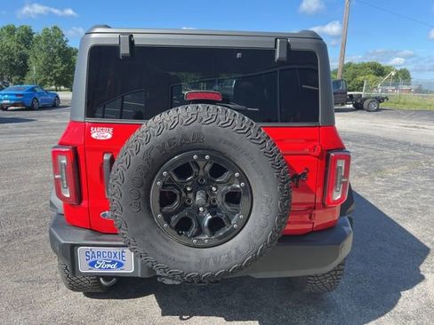 Used 2022 Ford Bronco Wildtrak image 6