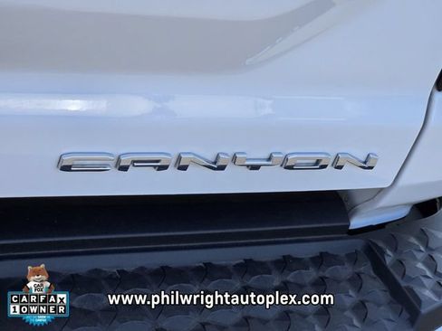 Used 2024 GMC Canyon Denali AWD/4WD image 18