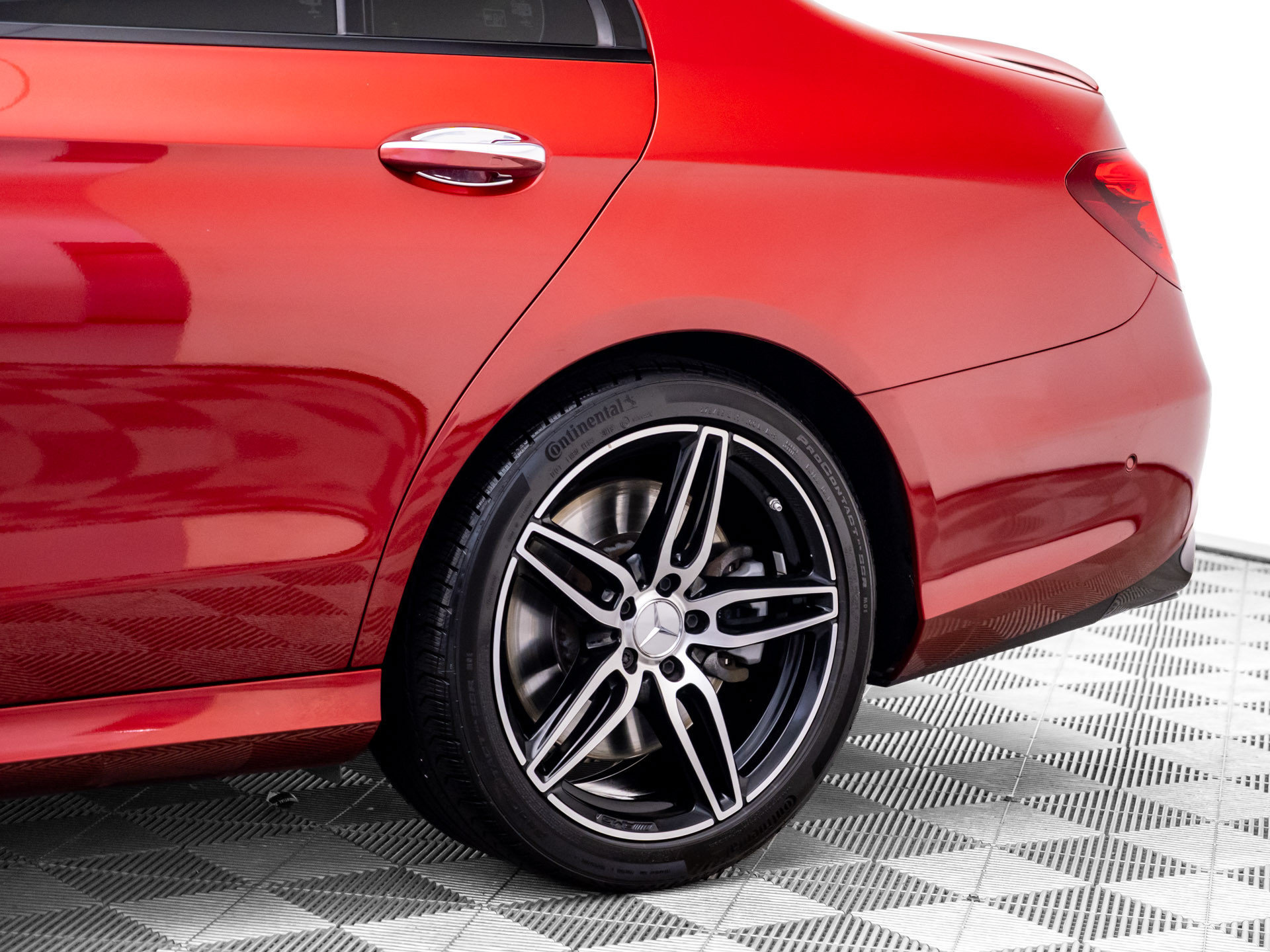 Certified 2020 Mercedes-Benz E 53 AMG 4MATIC Sedan image 38