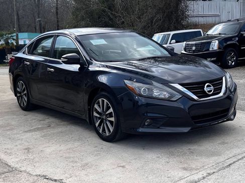 Used 2016 Nissan Altima 2.5 SL w/ 2.5 Technology Package image 8