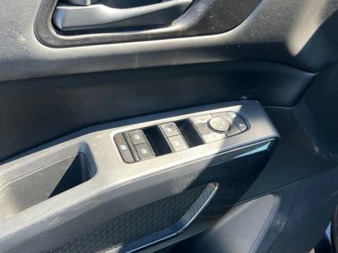 Used 2023 Nissan Pathfinder SV FWD image 10