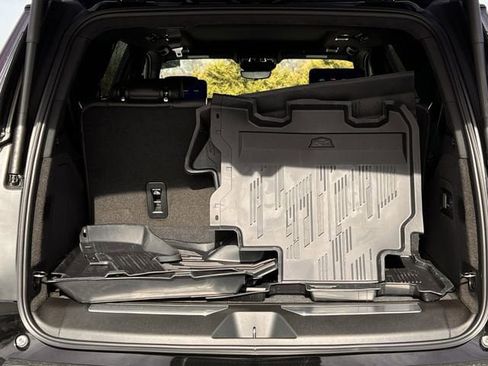 Certified 2026 Cadillac Escalade Platinum Sport image 34